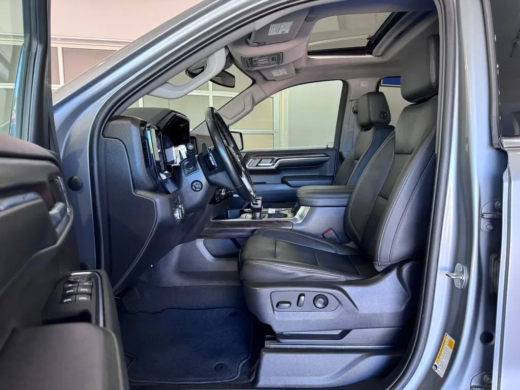 2023 GMC Sierra - $45,987