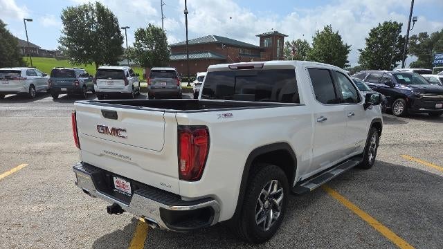 2024 GMC Sierra 1500 SLT