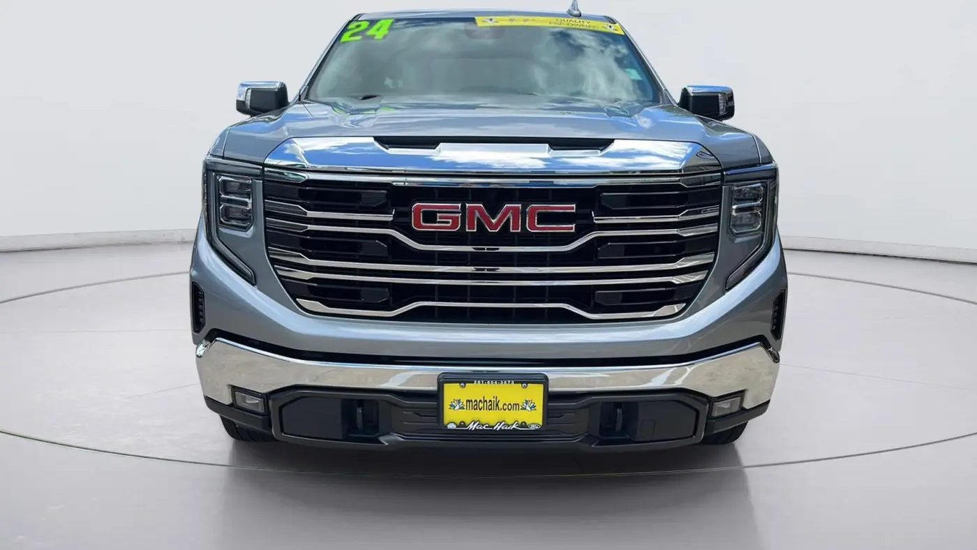 2024 GMC Sierra 1500 SLT