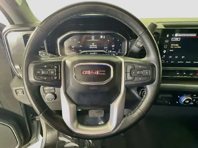 2025 GMC Sierra - $41,800