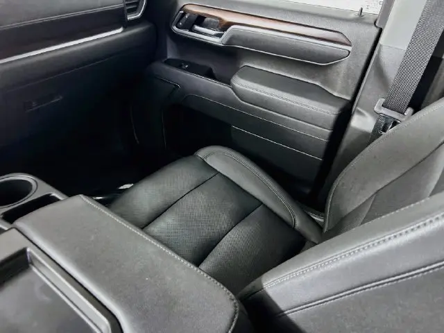 2025 GMC Sierra - $41,800