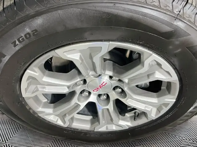 2025 GMC Sierra - $41,800