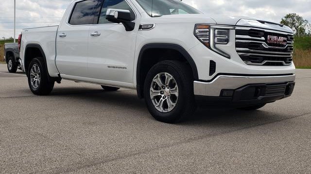2025 GMC Sierra 1500 SLT