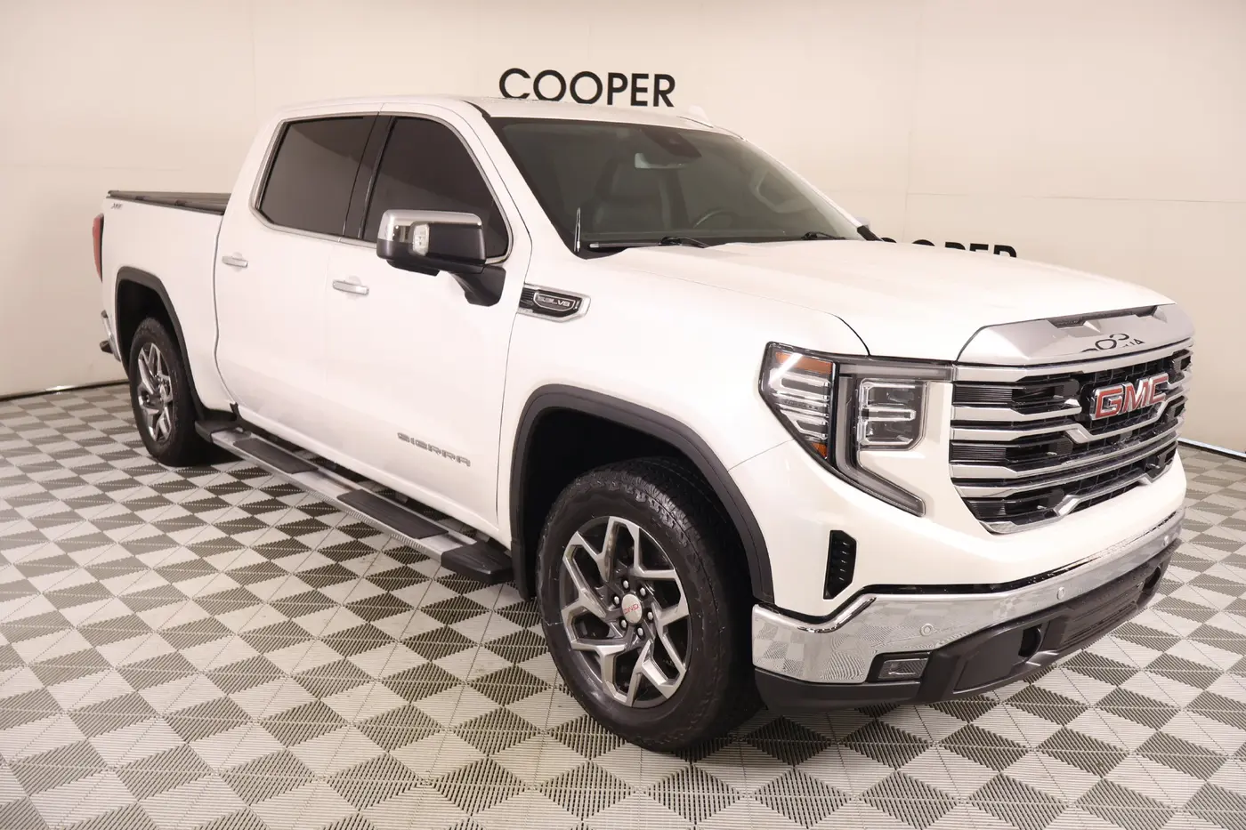 2024 GMC Sierra