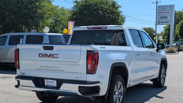 2024 GMC Sierra 1500 SLT