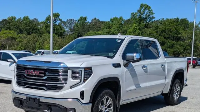 2024 GMC Sierra 1500 SLT