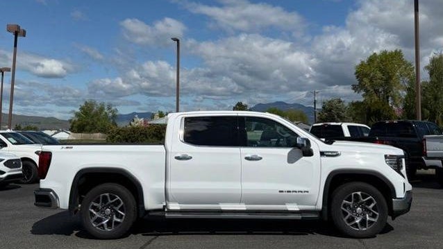 2022 GMC Sierra 1500 SLT