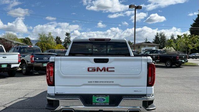 2022 GMC Sierra 1500 SLT