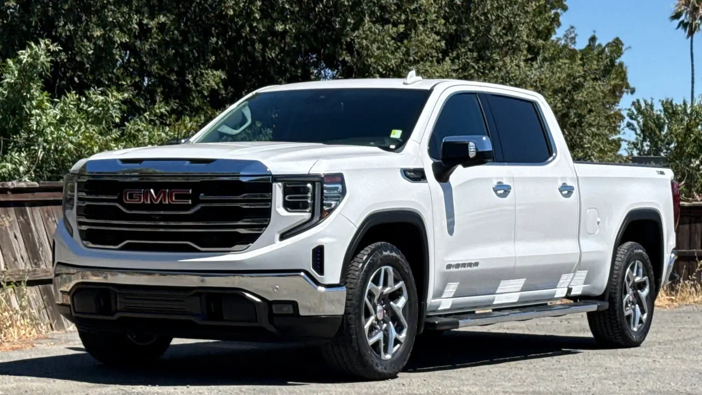 2023 GMC Sierra 1500 SLT