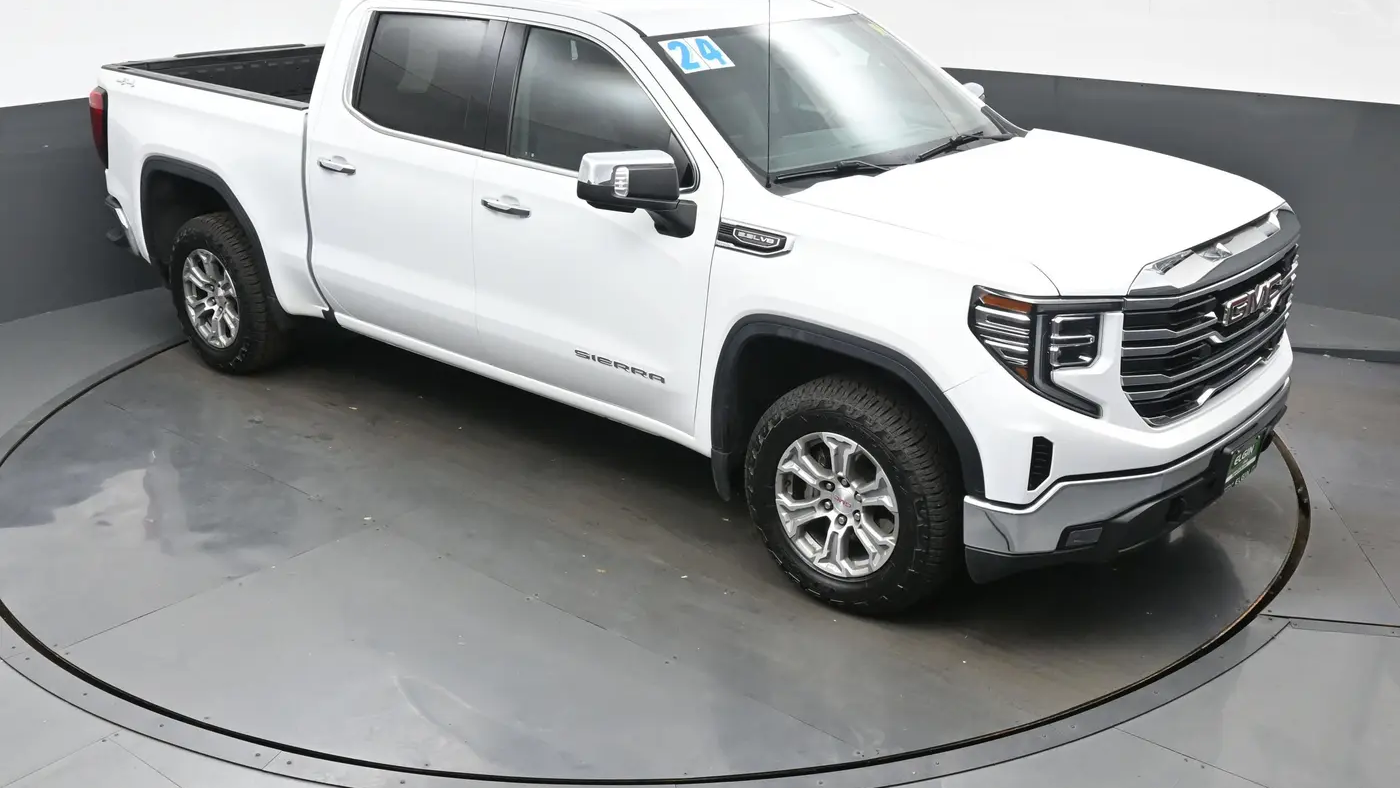 2024 GMC Sierra 1500 SLT