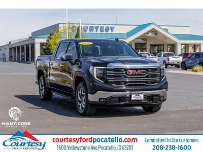 2022 GMC Sierra 1500 4X4 SLT 4DR Crew Cab 5.8 FT. SB