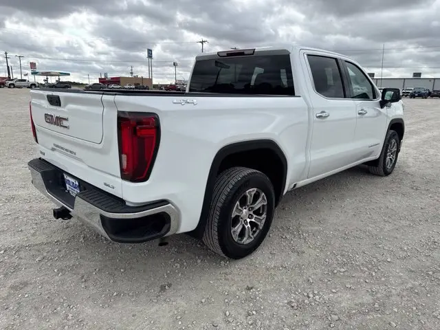 2025 GMC Sierra - $38,200