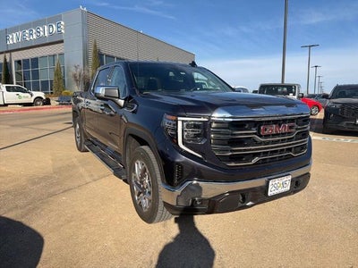 2022 GMC Sierra 1500 4X4 SLT 4DR Crew Cab 5.8 FT. SB