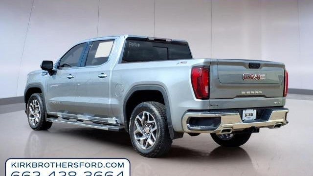 2024 GMC Sierra 1500 SLT