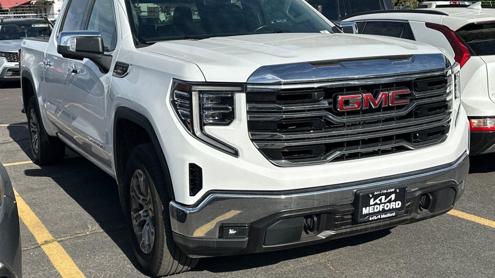 2024 GMC Sierra 1500 SLT