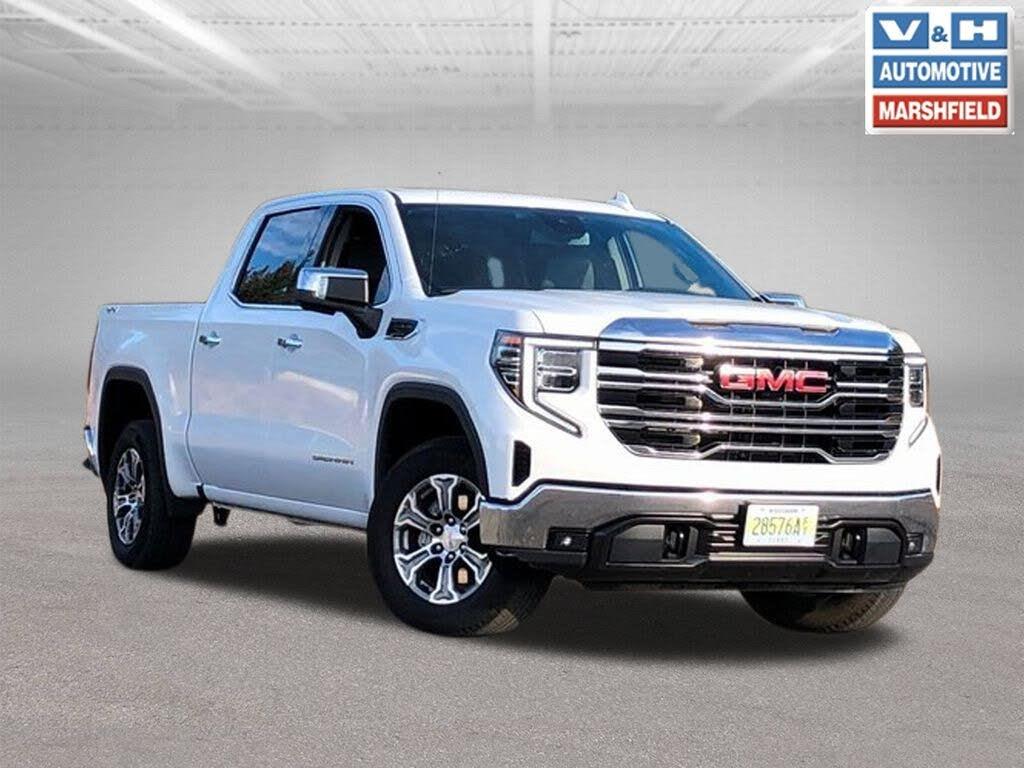 2024 GMC Sierra - $46,204