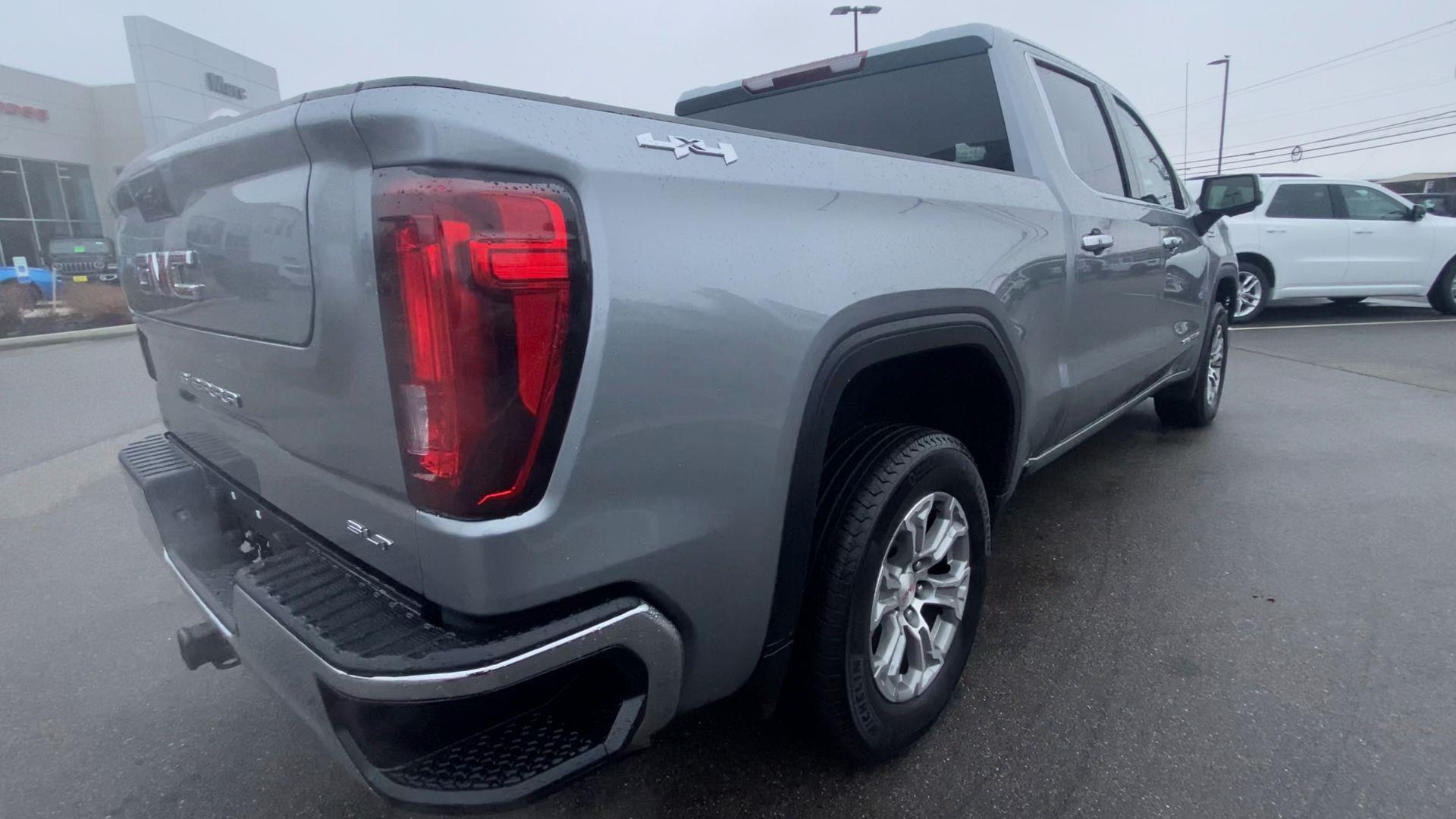 2025 GMC Sierra 1500 SLT
