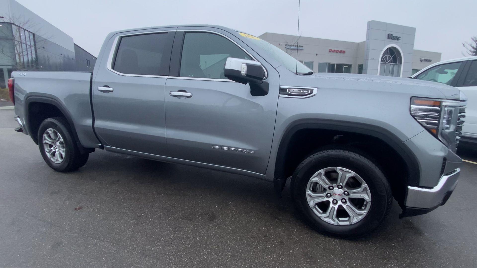 2025 GMC Sierra 1500 SLT