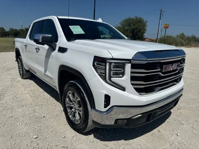 2025 GMC Sierra - $39,000