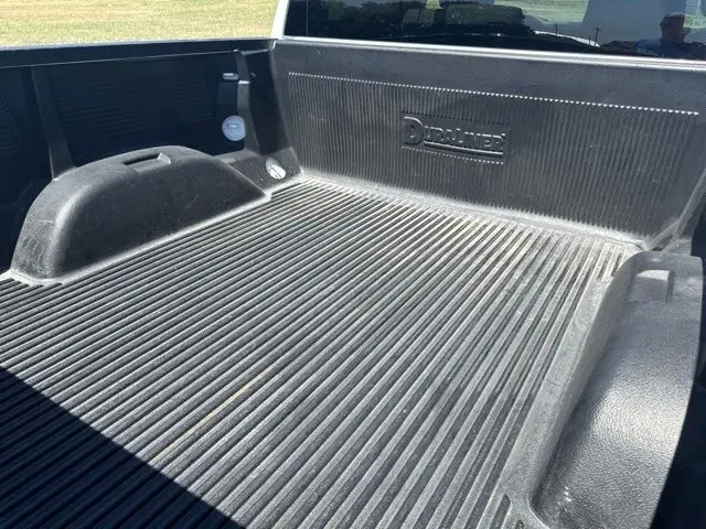 2025 GMC Sierra - $39,000