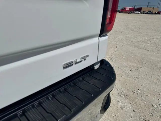 2025 GMC Sierra - $39,000