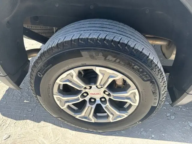 2025 GMC Sierra - $39,000