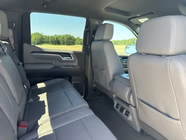 2025 GMC Sierra - $39,000