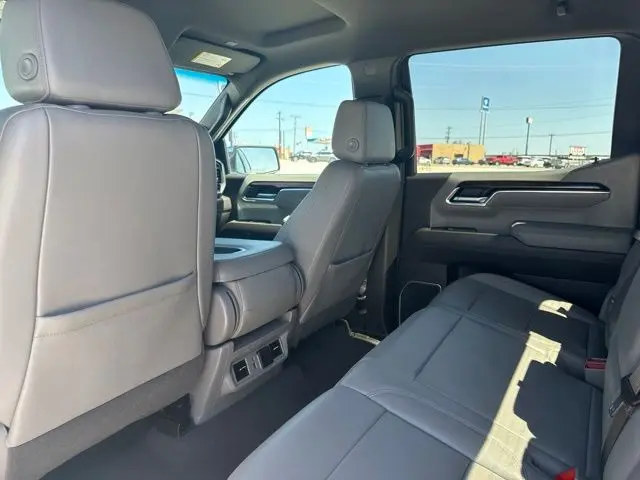2025 GMC Sierra - $39,000