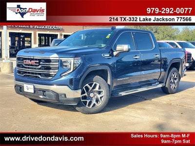2022 GMC Sierra 1500 4X4 SLT 4DR Crew Cab 5.8 FT. SB