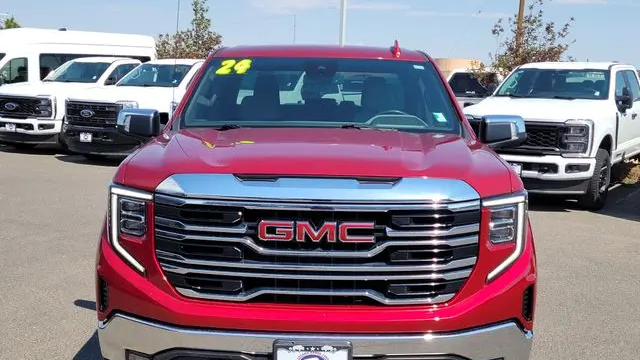 2024 GMC Sierra 1500 SLT