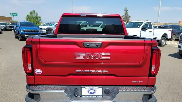 2024 GMC Sierra 1500 SLT