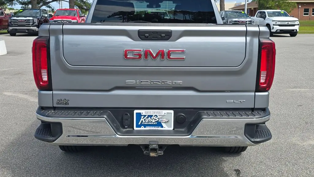 2025 GMC Sierra 1500 SLT