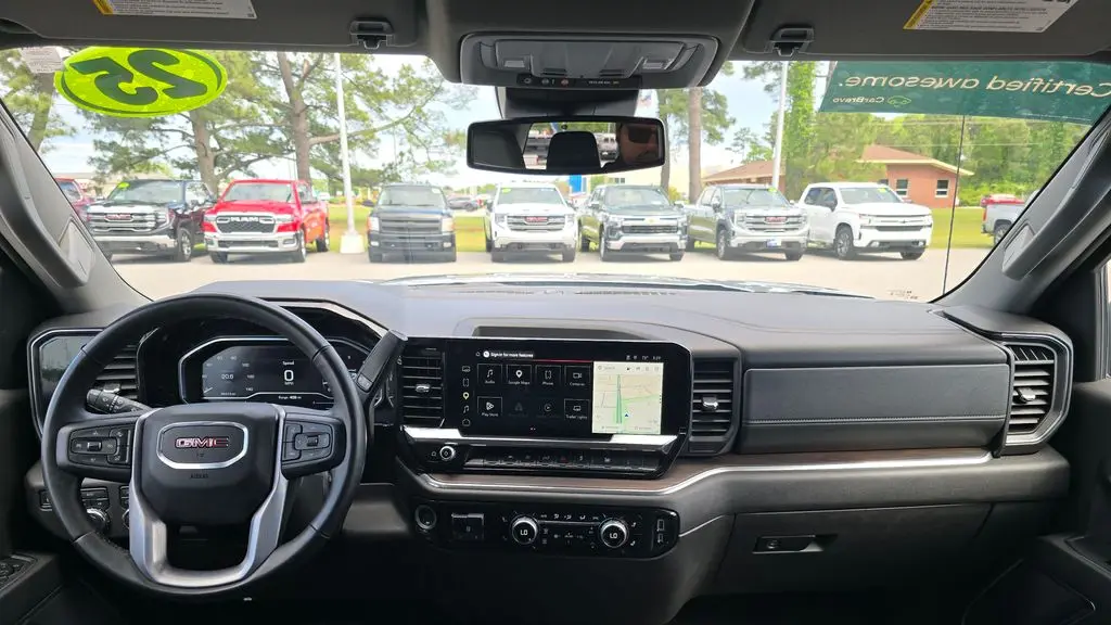 2025 GMC Sierra 1500 SLT