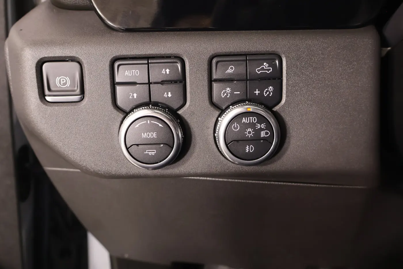 2025 GMC Sierra - $46,603