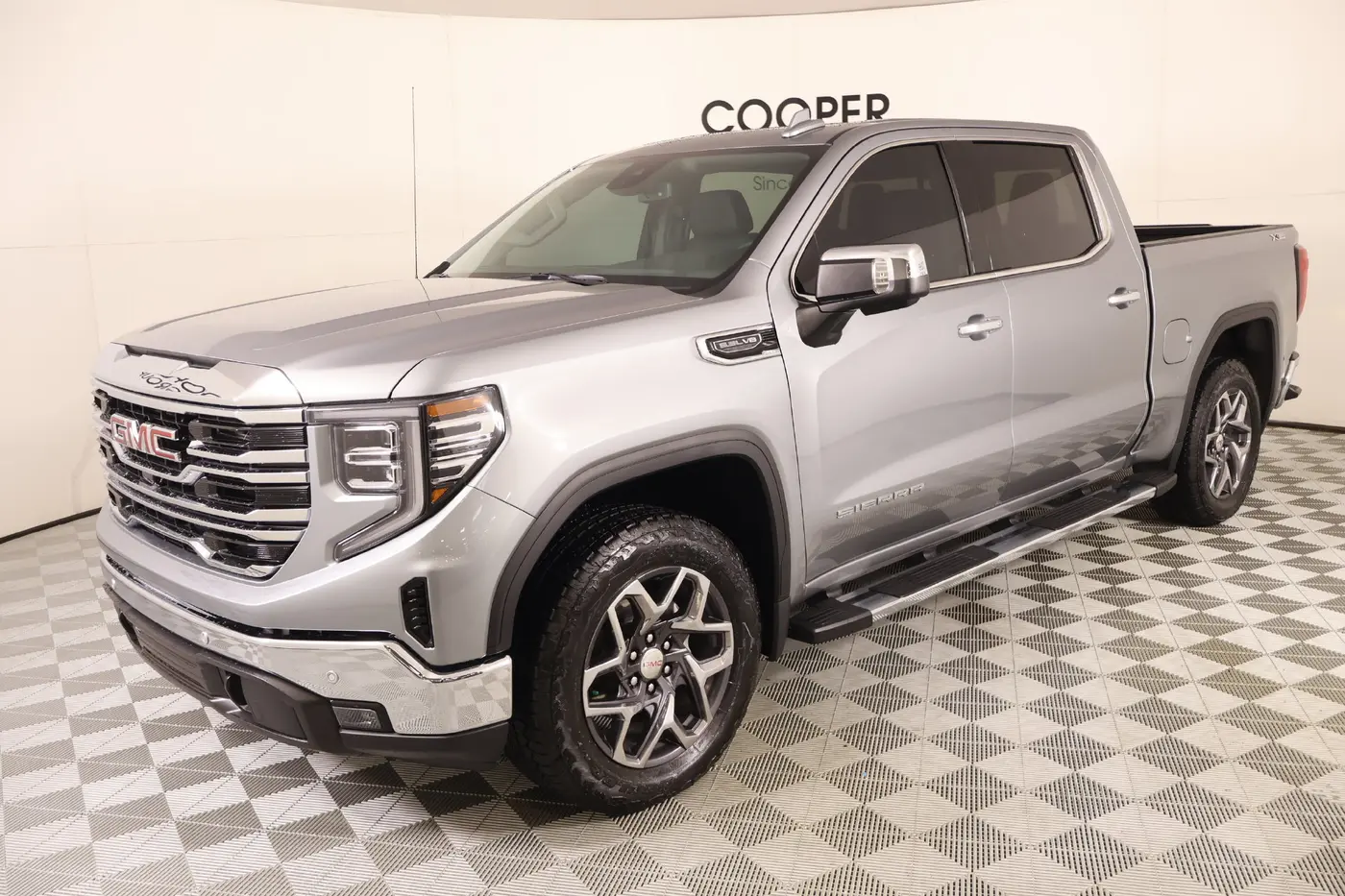 2025 GMC Sierra - $46,603