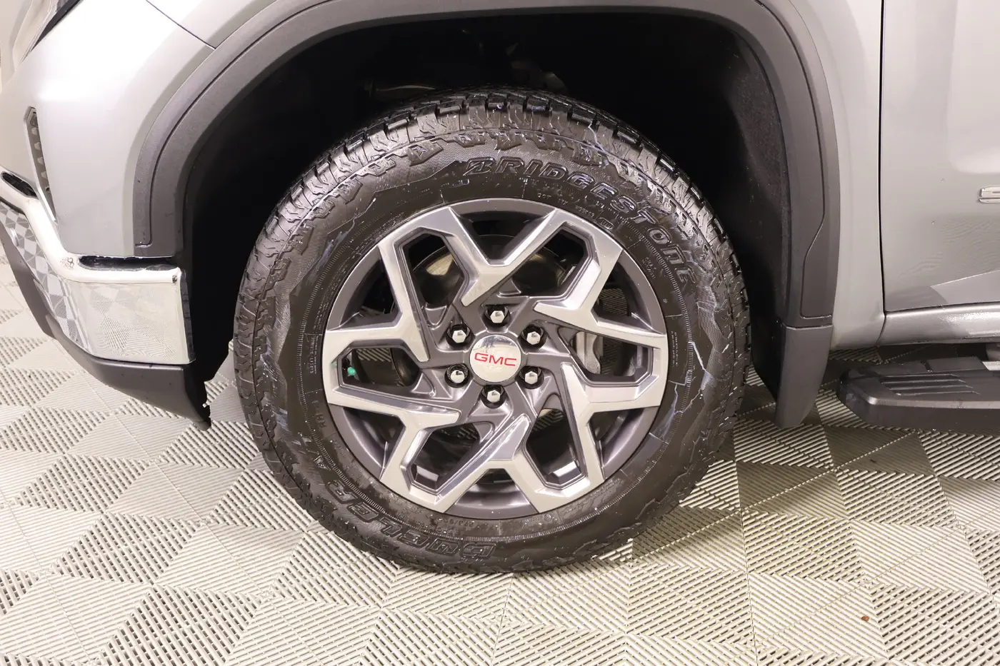2025 GMC Sierra - $46,603