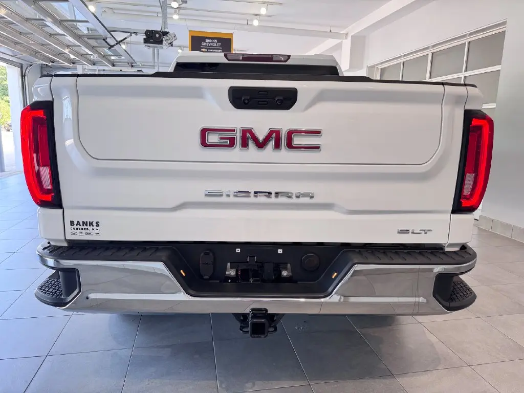 2023 GMC Sierra - $45,987