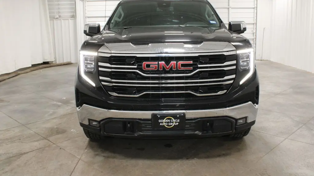 2022 GMC Sierra 1500 SLT