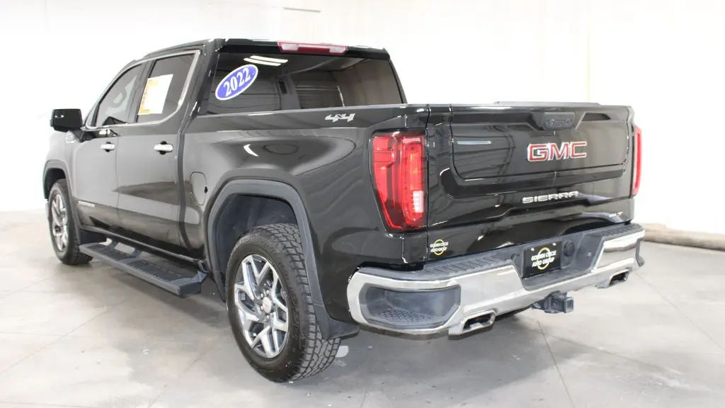 2022 GMC Sierra 1500 SLT