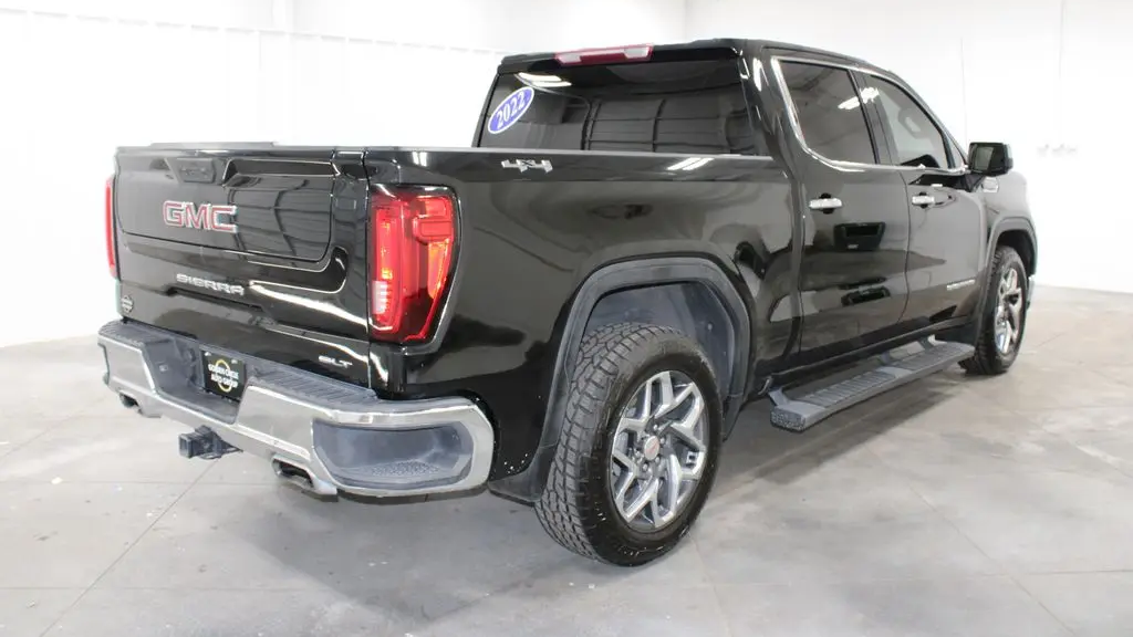 2022 GMC Sierra 1500 SLT