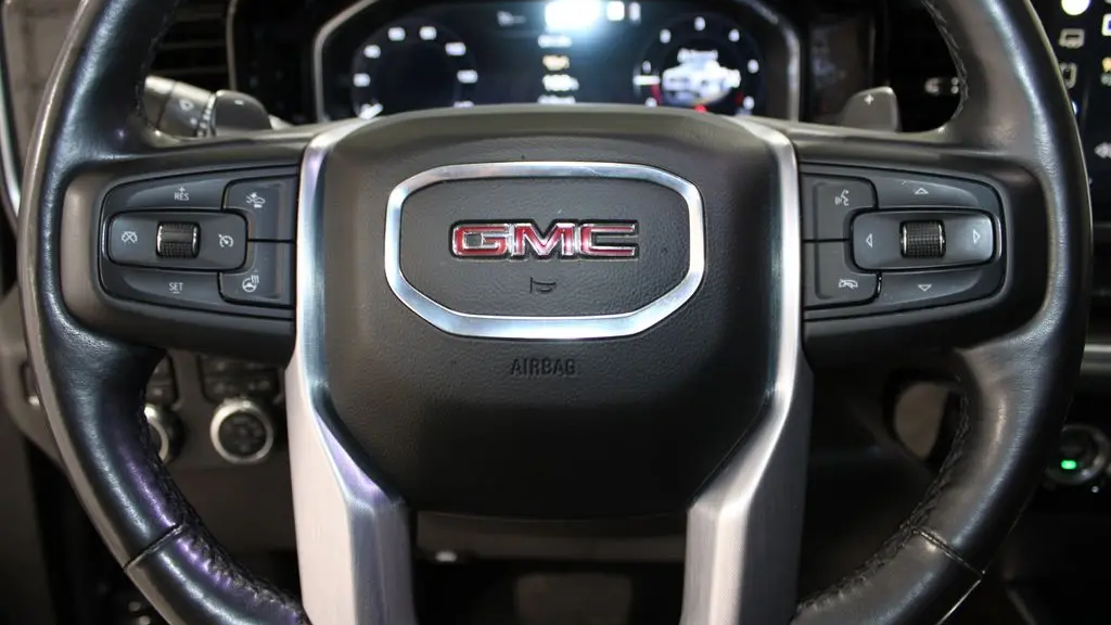 2022 GMC Sierra 1500 SLT