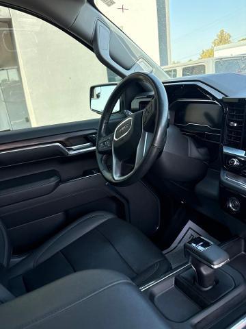 2023 GMC Sierra