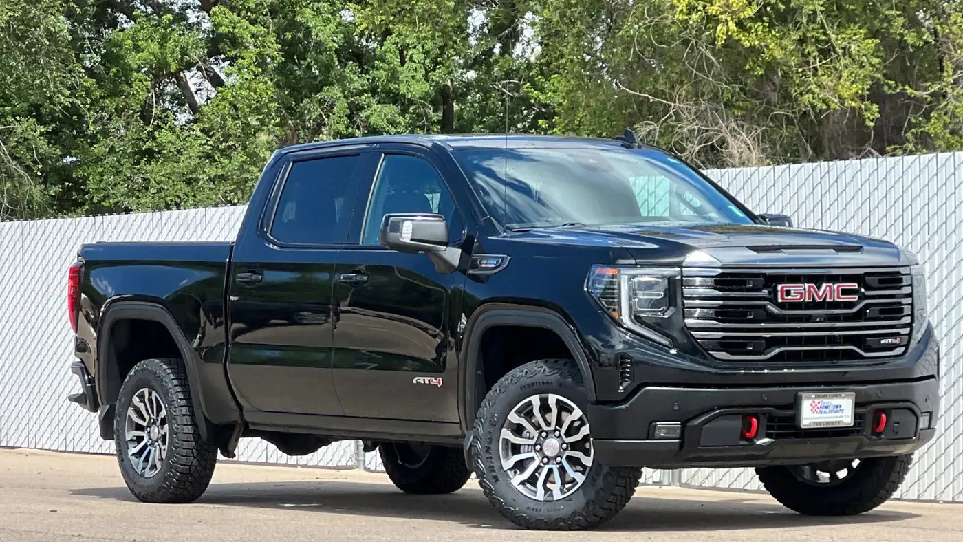 2023 GMC Sierra 1500 AT4