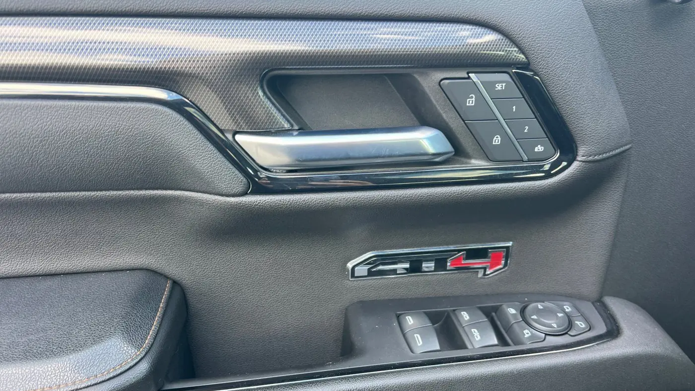 2023 GMC Sierra 1500 AT4
