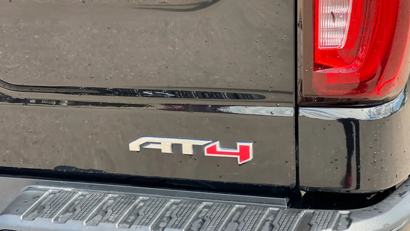 2023 GMC Sierra 1500 AT4