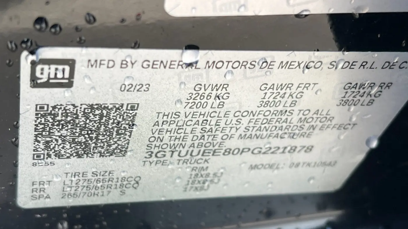 2023 GMC Sierra 1500 AT4