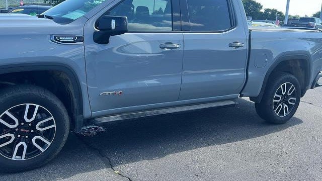 2025 GMC Sierra 1500 AT4