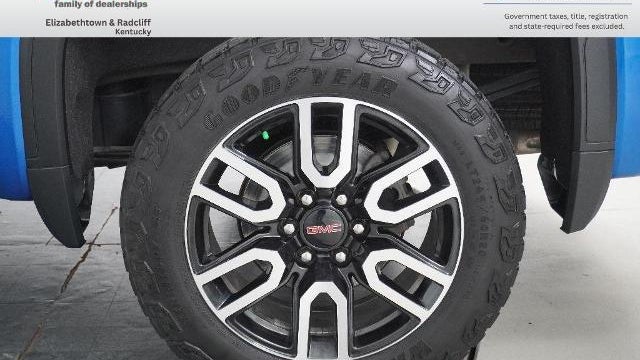 2023 GMC Sierra 1500 AT4