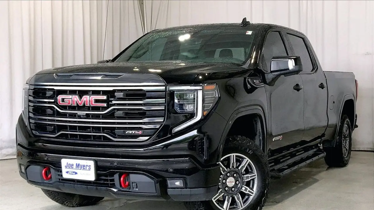 2024 GMC Sierra 1500 AT4