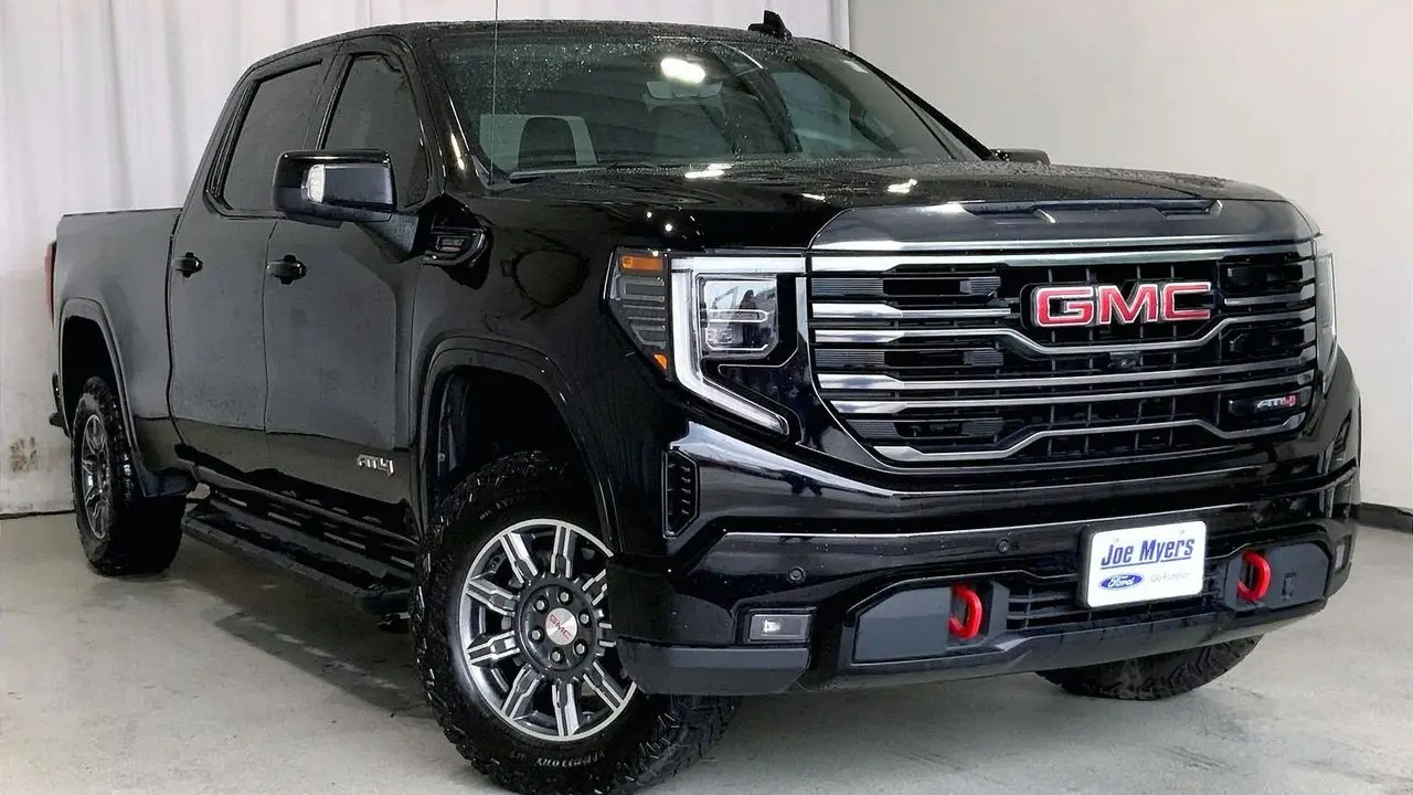 2024 GMC Sierra 1500 AT4
